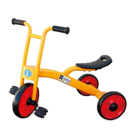 Triciclo metálico con pedales 3-6 años