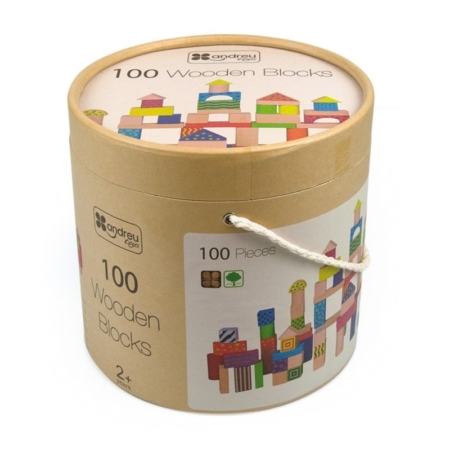 Cubo con 100 bloques de madera