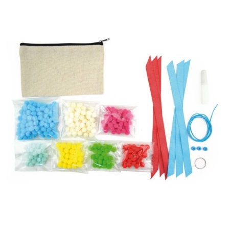 Bolso de pompones